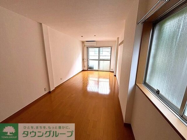 松江ロイヤルハイツの物件内観写真